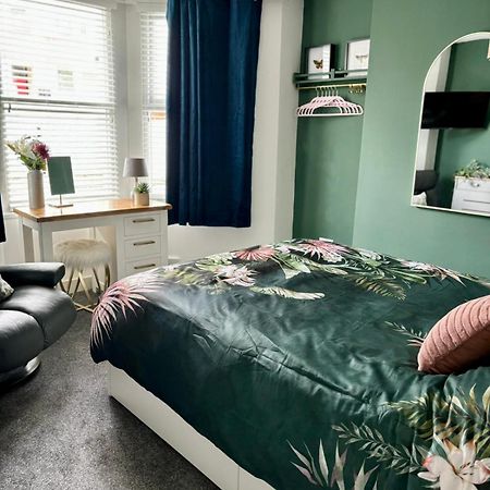 Stylish And Chic Seaside Apartment Southend-on-Sea Dış mekan fotoğraf