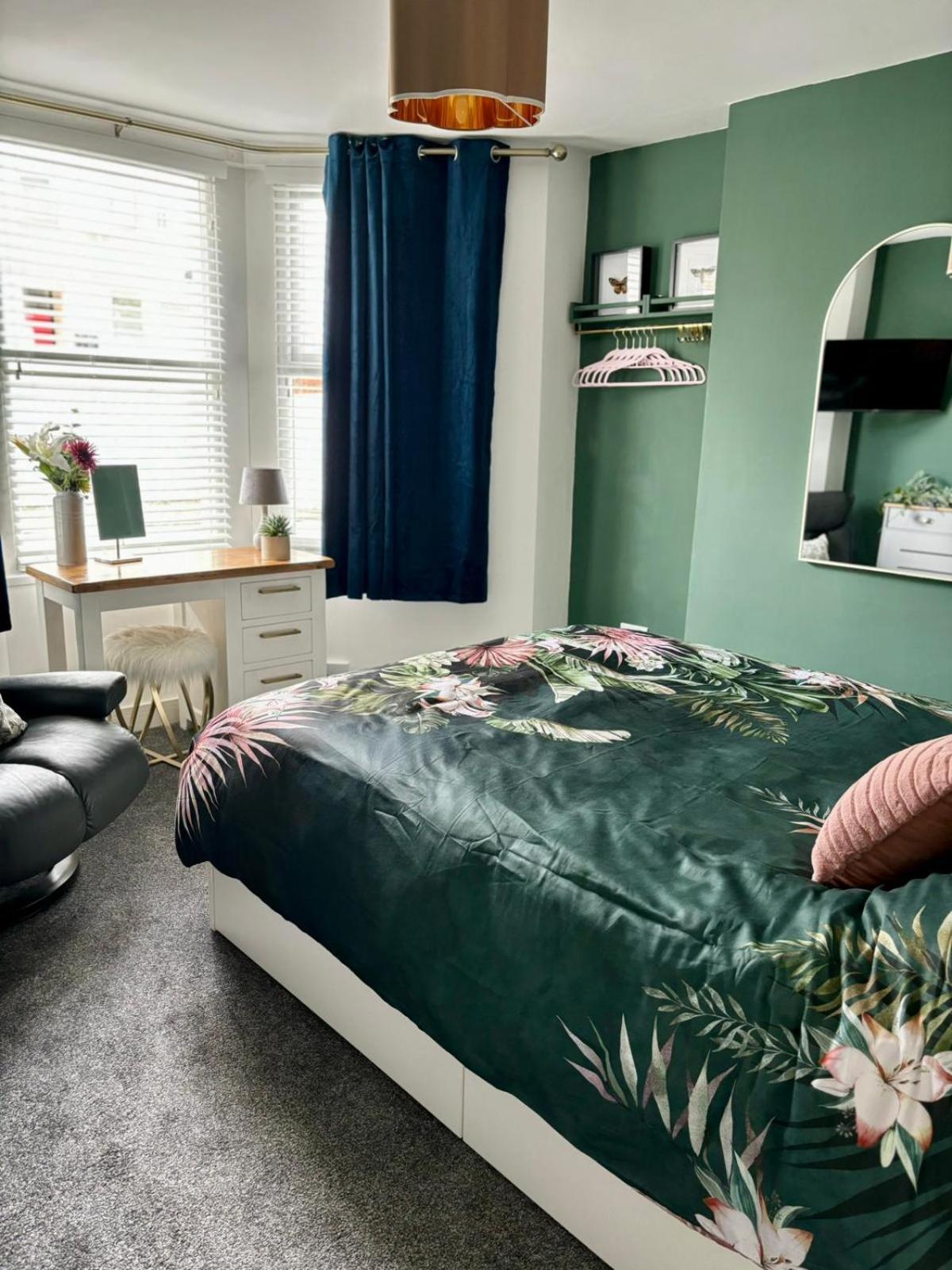 Stylish And Chic Seaside Apartment Southend-on-Sea Dış mekan fotoğraf